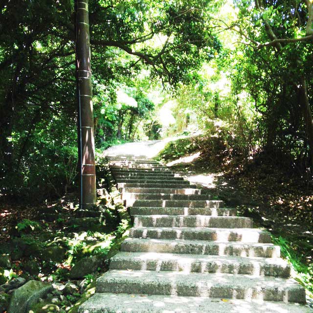 鋸山と日本寺「階段」